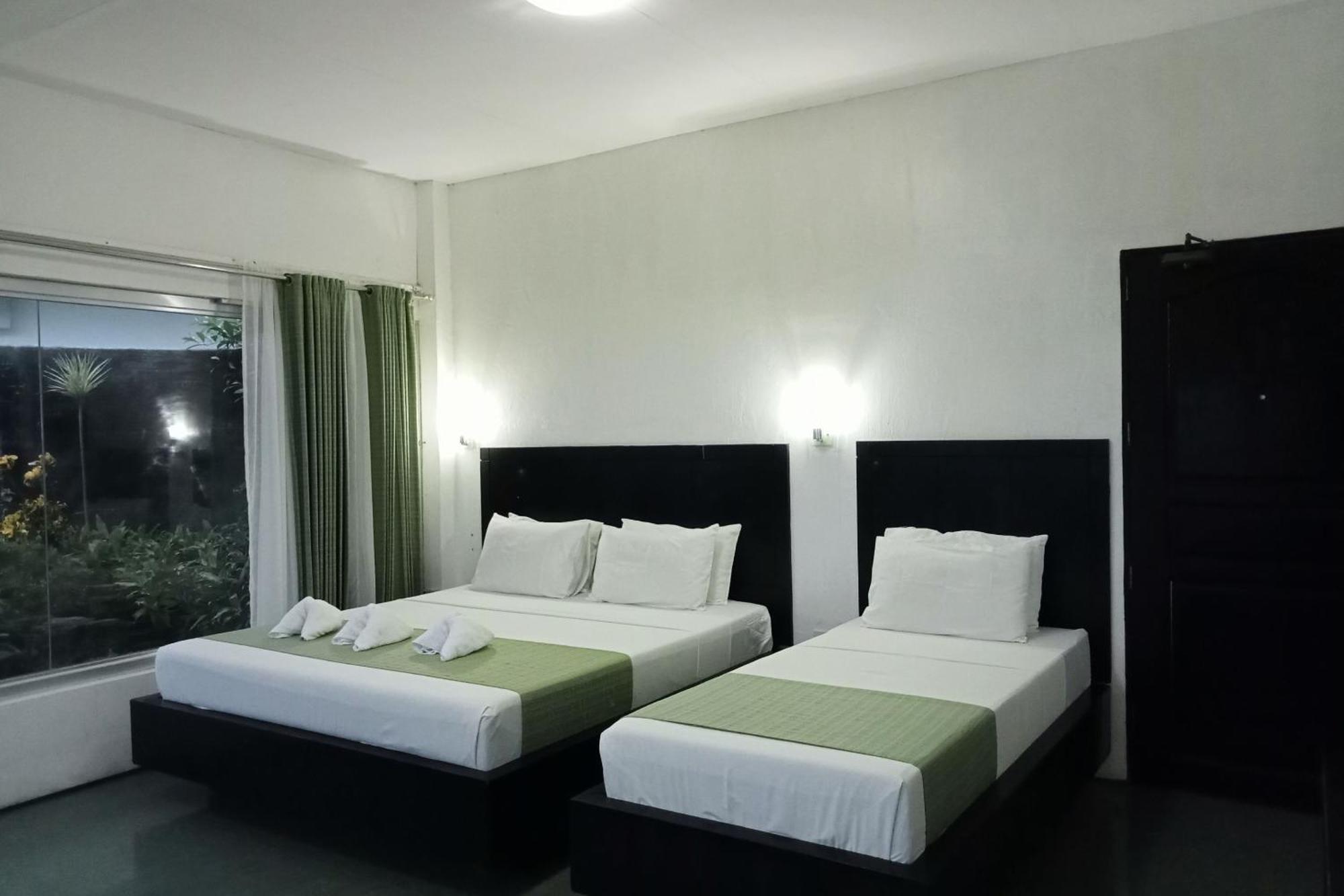 Garin Farm Pilgrimage Resort Powered By Cocotel San Joaquin Room photo