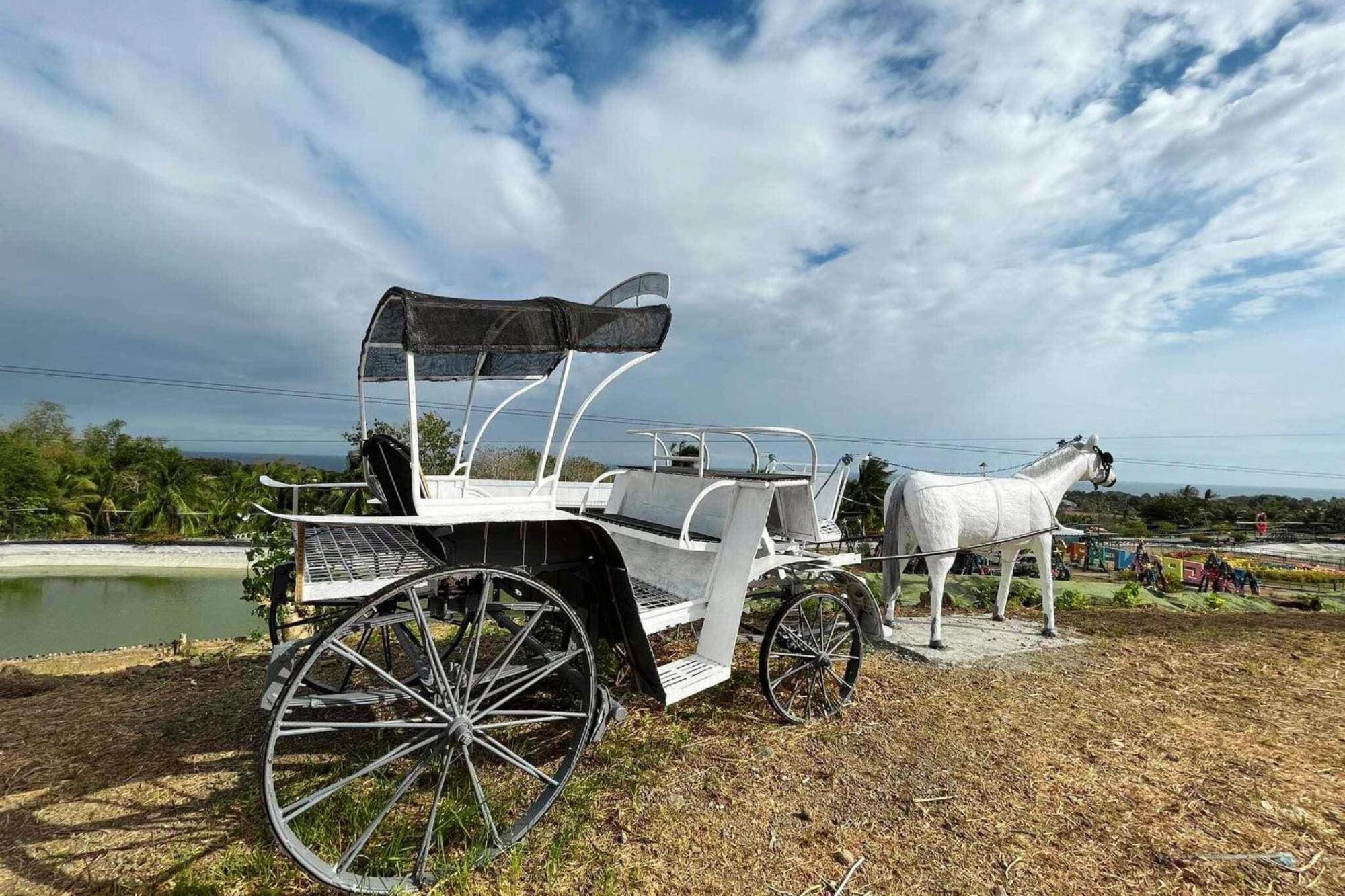 Garin Farm Pilgrimage Resort Powered By Cocotel San Joaquin Exterior photo