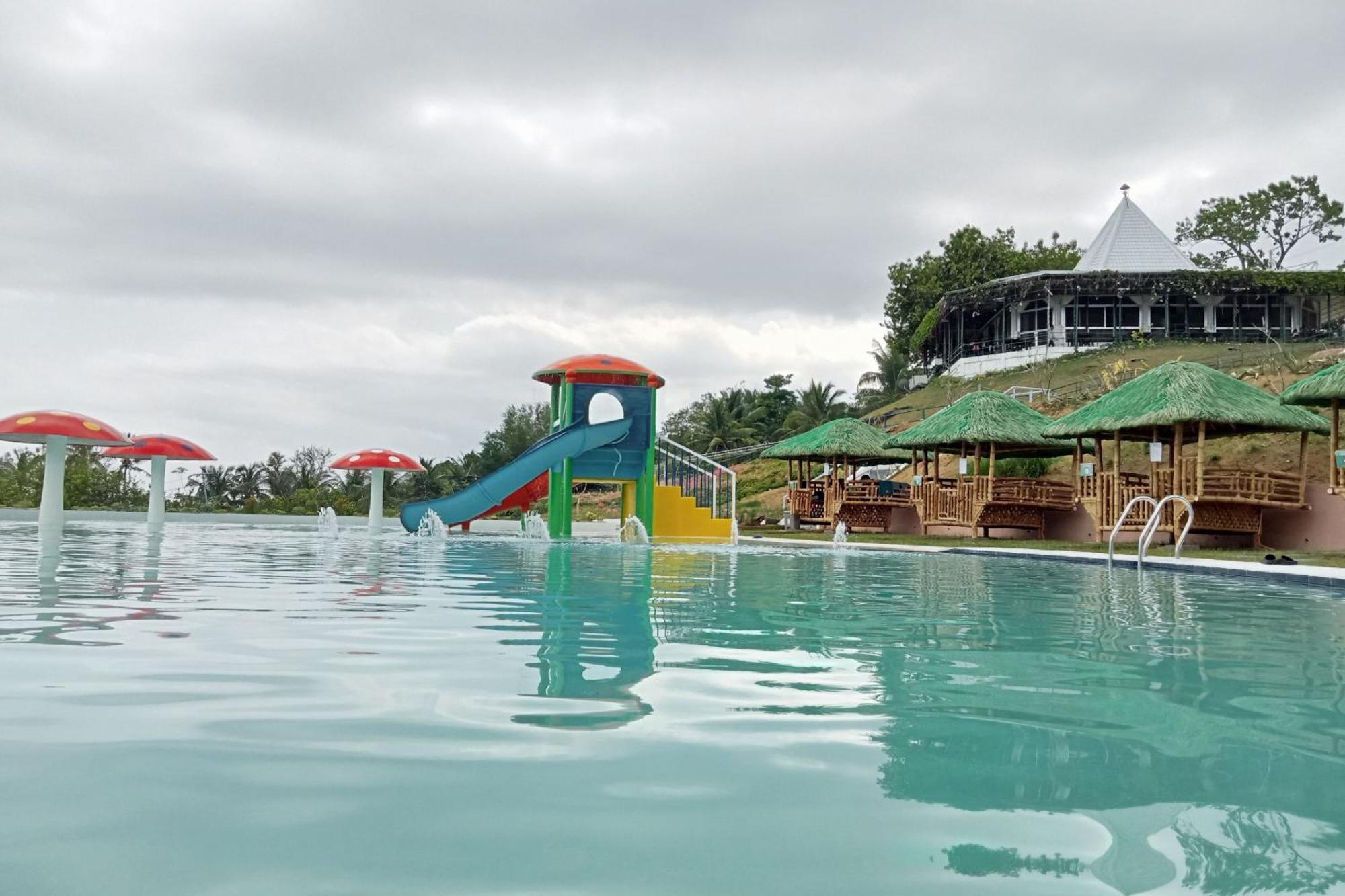 Garin Farm Pilgrimage Resort Powered By Cocotel San Joaquin Exterior photo